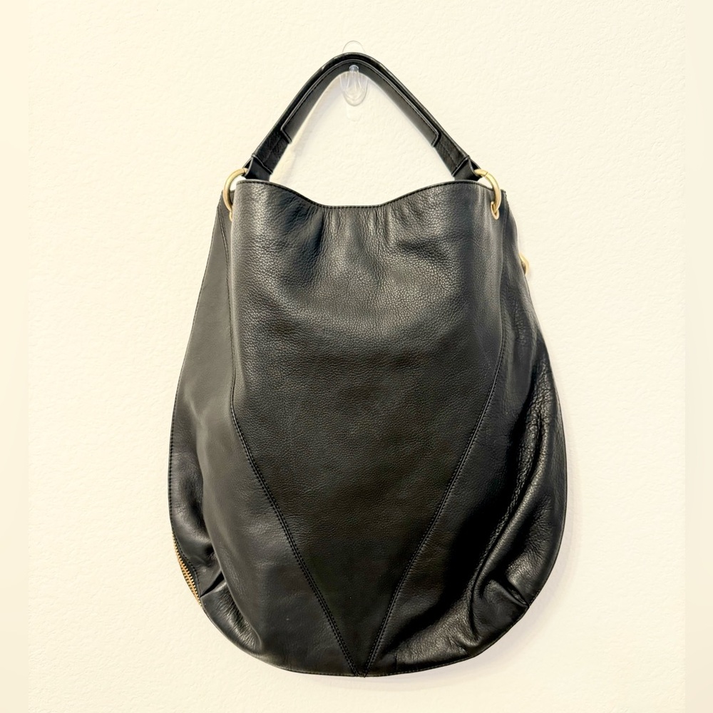 Pelle Moda Black Leather Zipper Hobo Bag